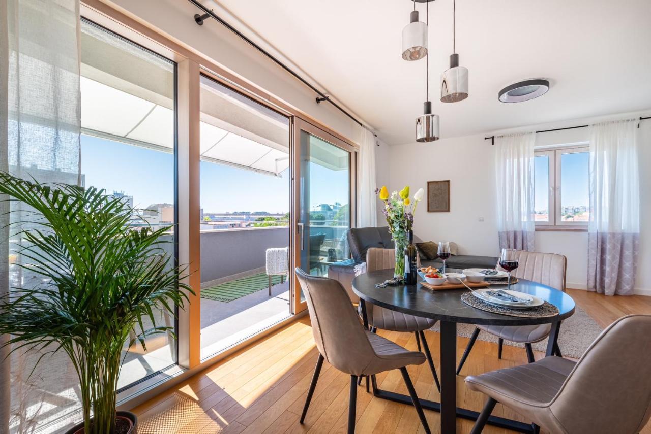 D-Apartment - With Garage And Balcony زادار المظهر الخارجي الصورة