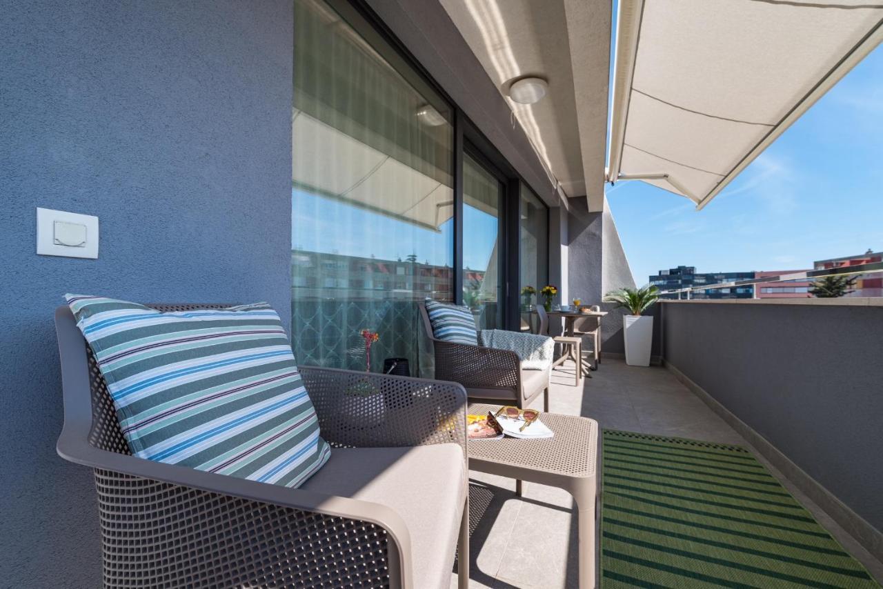D-Apartment - With Garage And Balcony زادار المظهر الخارجي الصورة
