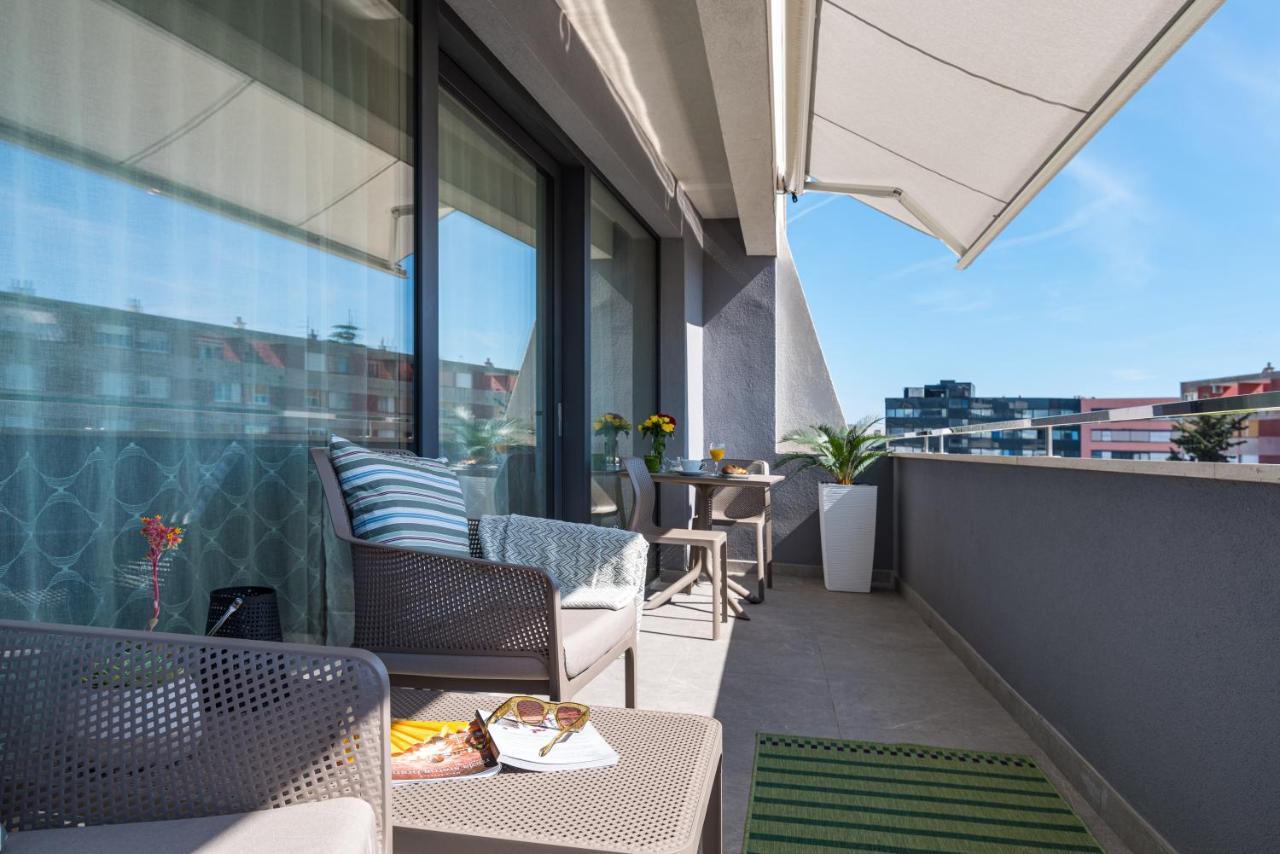 D-Apartment - With Garage And Balcony زادار المظهر الخارجي الصورة