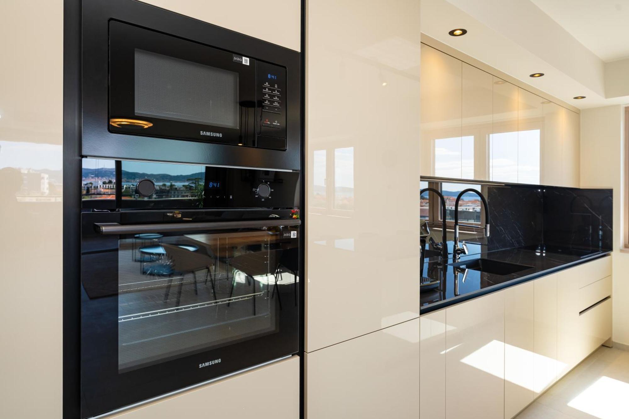 D-Apartment - With Garage And Balcony زادار المظهر الخارجي الصورة